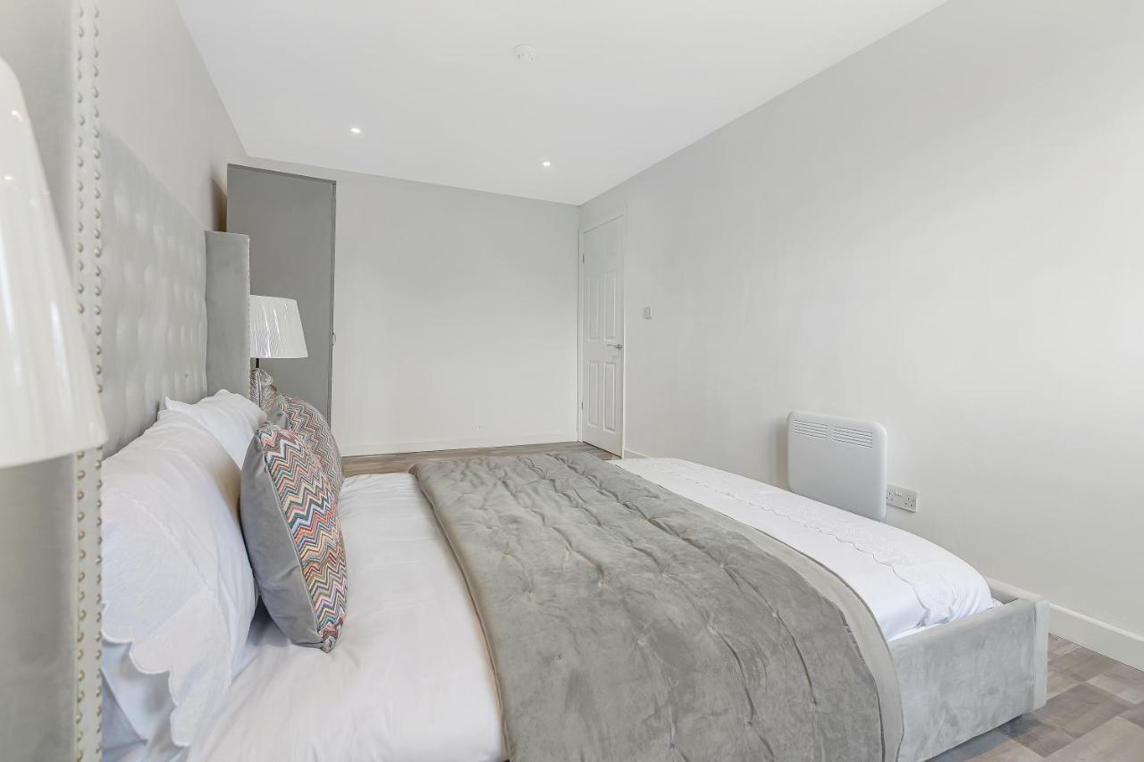 לונדון Suites By Rehoboth - Overcomers- Deptford מראה חיצוני תמונה