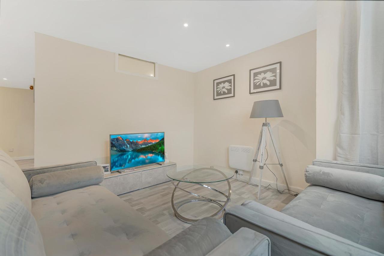 לונדון Suites By Rehoboth - Overcomers- Deptford מראה חיצוני תמונה