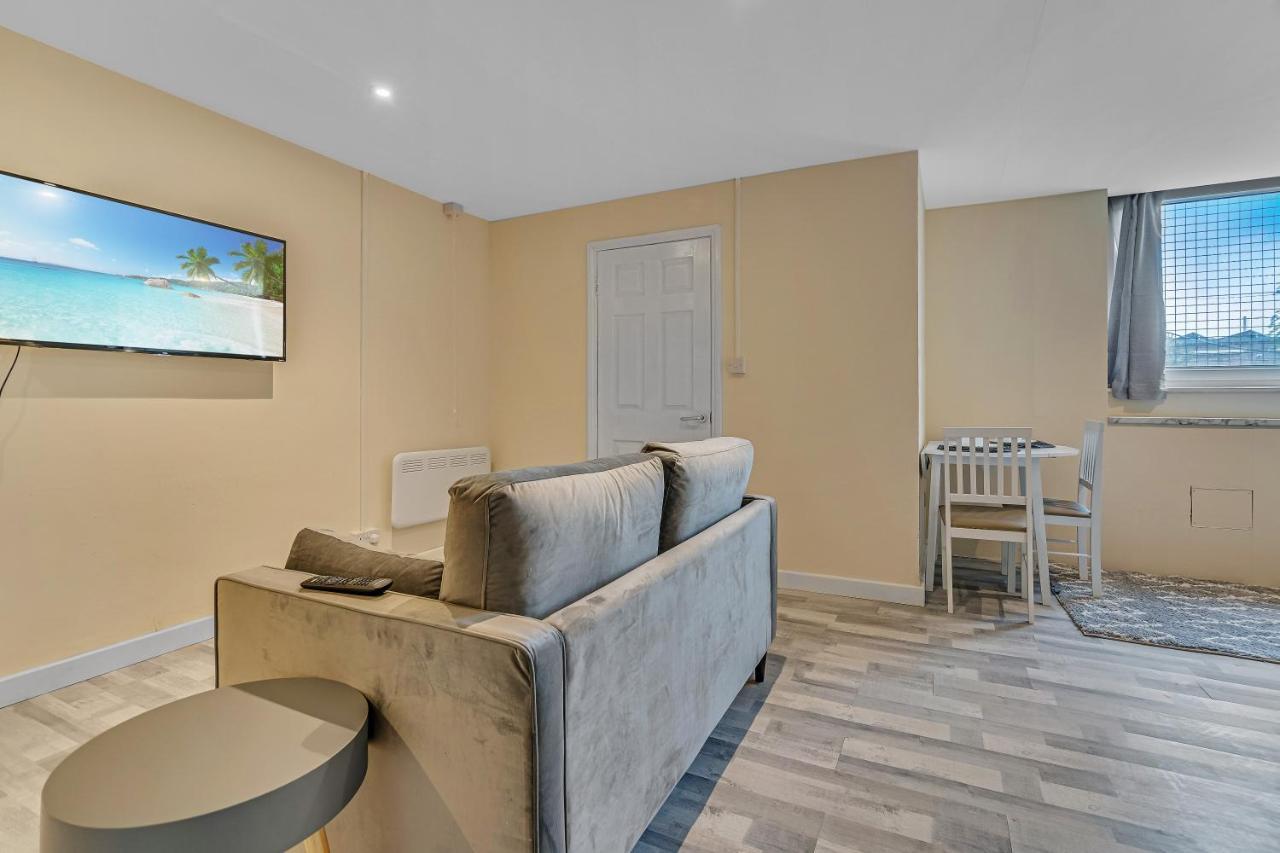 לונדון Suites By Rehoboth - Overcomers- Deptford מראה חיצוני תמונה